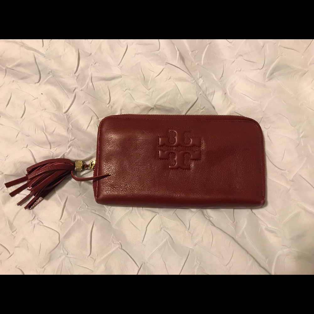 SOLD Tory and burch wallet